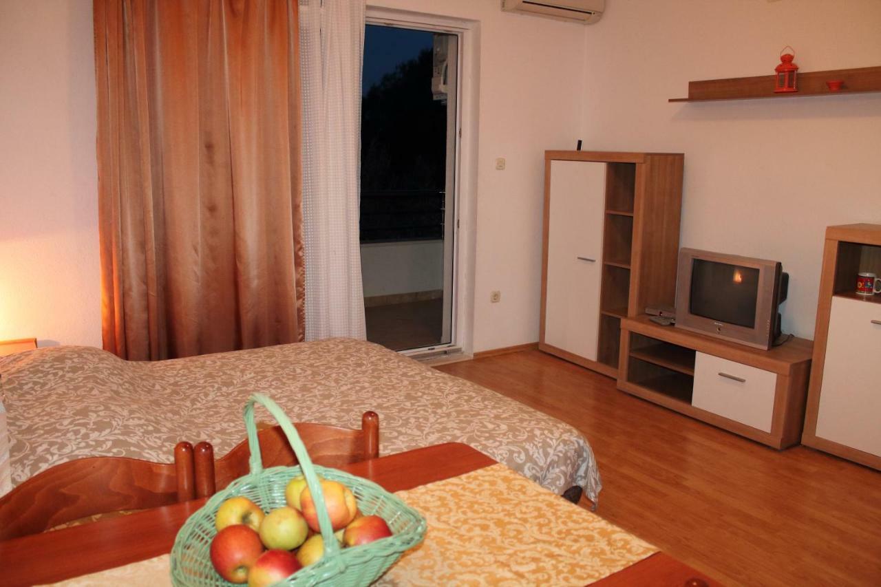 Apartments Tomas 브렐라 외부 사진